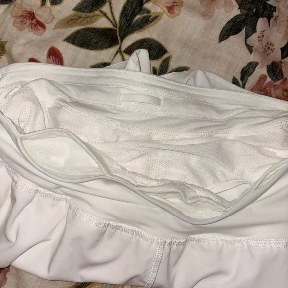 Fast and Free High-Rise Classic-Fit Split Short 3" White - Picture 8 of 8